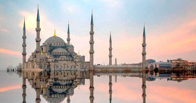 mosques-609031877